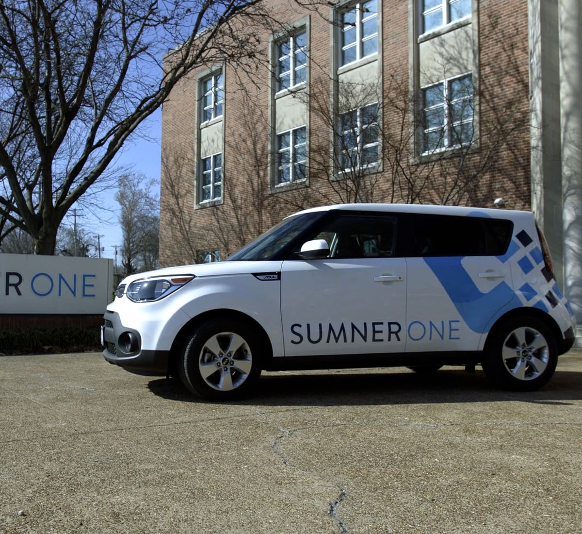 SumnerOne-Service-Car